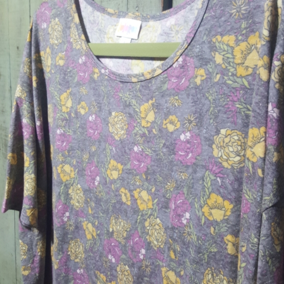 Lularoe Irma - Picture 3 of 3